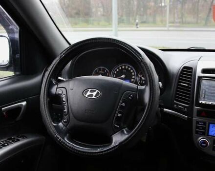 Чорний Хендай Санта Фе, об'ємом двигуна 2.19 л та пробігом 245 тис. км за 10300 $, фото 11 на Automoto.ua