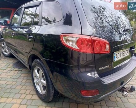 Черный Хендай Санта Фе, объемом двигателя 2.19 л и пробегом 285 тыс. км за 7499 $, фото 9 на Automoto.ua
