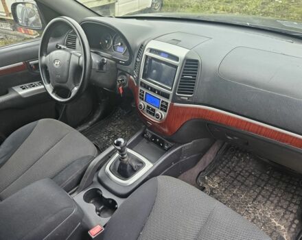 Чорний Хендай Санта Фе, об'ємом двигуна 2.2 л та пробігом 320 тис. км за 4400 $, фото 9 на Automoto.ua