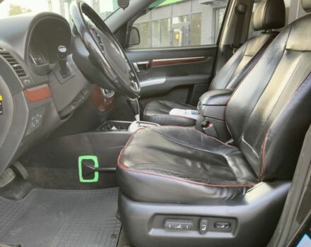 Чорний Хендай Санта Фе, об'ємом двигуна 2.2 л та пробігом 263 тис. км за 9600 $, фото 7 на Automoto.ua