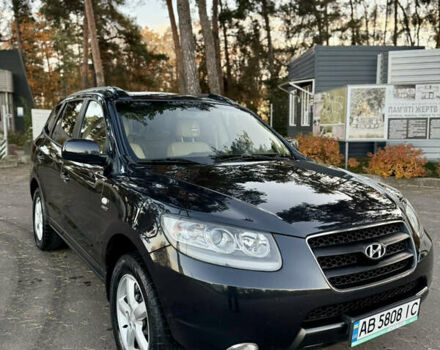 Черный Хендай Санта Фе, объемом двигателя 2.19 л и пробегом 235 тыс. км за 9999 $, фото 4 на Automoto.ua