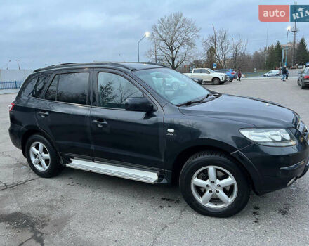 Черный Хендай Санта Фе, объемом двигателя 2.2 л и пробегом 307 тыс. км за 5770 $, фото 1 на Automoto.ua