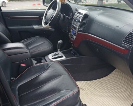 Чорний Хендай Санта Фе, об'ємом двигуна 2.2 л та пробігом 300 тис. км за 8800 $, фото 16 на Automoto.ua