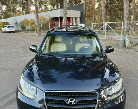 Черный Хендай Санта Фе, объемом двигателя 2.19 л и пробегом 235 тыс. км за 9999 $, фото 6 на Automoto.ua