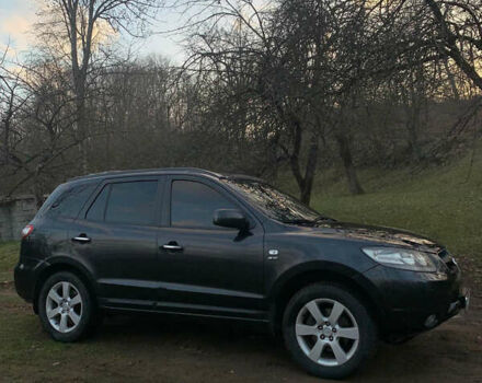 Черный Хендай Санта Фе, объемом двигателя 2.2 л и пробегом 268 тыс. км за 8200 $, фото 7 на Automoto.ua