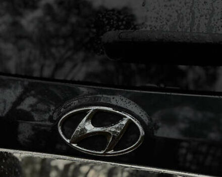 Черный Хендай Санта Фе, объемом двигателя 2.2 л и пробегом 218 тыс. км за 10350 $, фото 6 на Automoto.ua