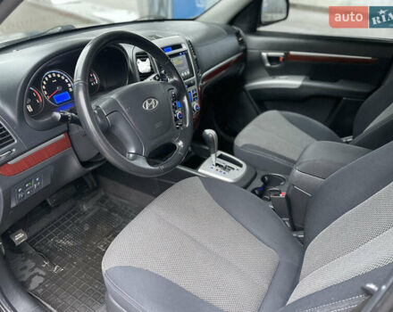 Чорний Хендай Санта Фе, об'ємом двигуна 2.19 л та пробігом 252 тис. км за 8400 $, фото 17 на Automoto.ua