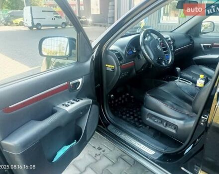 Черный Хендай Санта Фе, объемом двигателя 2.2 л и пробегом 247 тыс. км за 9000 $, фото 14 на Automoto.ua