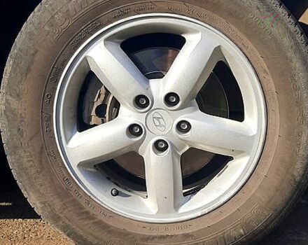 Чорний Хендай Санта Фе, об'ємом двигуна 2.7 л та пробігом 198 тис. км за 8500 $, фото 6 на Automoto.ua