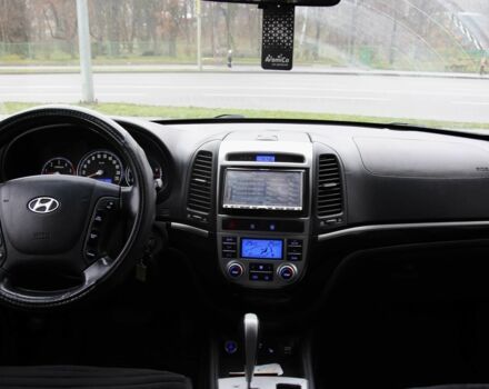 Чорний Хендай Санта Фе, об'ємом двигуна 2.2 л та пробігом 245 тис. км за 10300 $, фото 10 на Automoto.ua