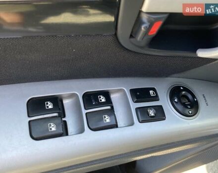 Хендай Санта Фе 2006 в Николаеве на Automoto.ua Черный Хендай Санта Фе, объемом двигателя 2.66 л и пробегом 227 тыс. км за 9200 $, фото 31 на Automoto.ua