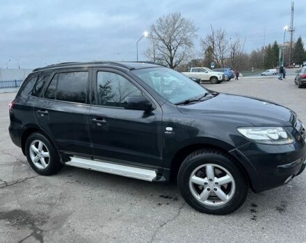 Черный Хендай Санта Фе, объемом двигателя 2.2 л и пробегом 307 тыс. км за 5900 $, фото 4 на Automoto.ua