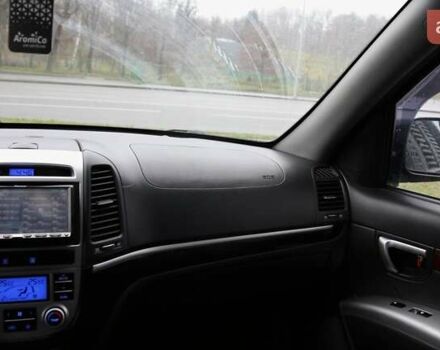 Чорний Хендай Санта Фе, об'ємом двигуна 2.19 л та пробігом 245 тис. км за 10300 $, фото 12 на Automoto.ua