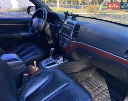 Черный Хендай Санта Фе, объемом двигателя 2.19 л и пробегом 276 тыс. км за 9999 $, фото 19 на Automoto.ua