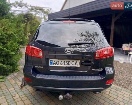 Черный Хендай Санта Фе, объемом двигателя 2.19 л и пробегом 285 тыс. км за 7499 $, фото 4 на Automoto.ua