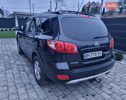 Черный Хендай Санта Фе, объемом двигателя 2.19 л и пробегом 310 тыс. км за 10200 $, фото 2 на Automoto.ua