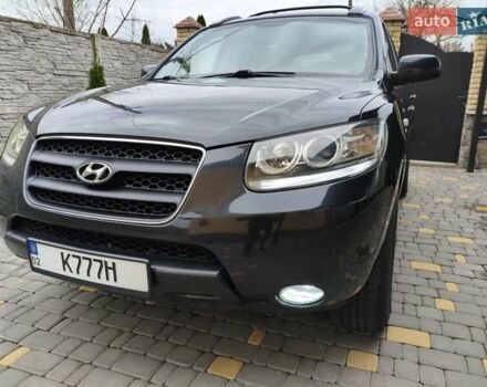 Черный Хендай Санта Фе, объемом двигателя 2.2 л и пробегом 296 тыс. км за 9799 $, фото 9 на Automoto.ua