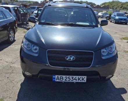 Черный Хендай Санта Фе, объемом двигателя 2.2 л и пробегом 23 тыс. км за 10500 $, фото 3 на Automoto.ua