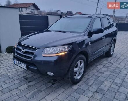 Черный Хендай Санта Фе, объемом двигателя 2.19 л и пробегом 310 тыс. км за 10200 $, фото 6 на Automoto.ua