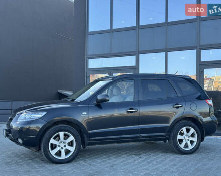 Черный Хендай Санта Фе, объемом двигателя 2.19 л и пробегом 222 тыс. км за 7999 $, фото 7 на Automoto.ua