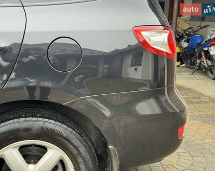 Черный Хендай Санта Фе, объемом двигателя 2.2 л и пробегом 243 тыс. км за 8999 $, фото 45 на Automoto.ua