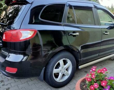 Черный Хендай Санта Фе, объемом двигателя 2.19 л и пробегом 295 тыс. км за 9500 $, фото 4 на Automoto.ua