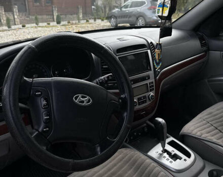 Черный Хендай Санта Фе, объемом двигателя 2.19 л и пробегом 174 тыс. км за 9500 $, фото 7 на Automoto.ua