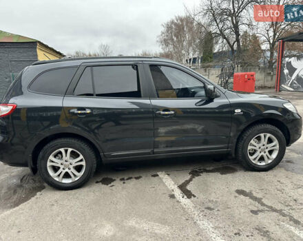 Черный Хендай Санта Фе, объемом двигателя 2.19 л и пробегом 303 тыс. км за 9999 $, фото 18 на Automoto.ua