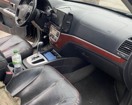 Черный Хендай Санта Фе, объемом двигателя 2.2 л и пробегом 240 тыс. км за 5850 $, фото 10 на Automoto.ua