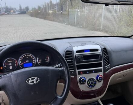 Черный Хендай Санта Фе, объемом двигателя 2.2 л и пробегом 400 тыс. км за 3900 $, фото 14 на Automoto.ua