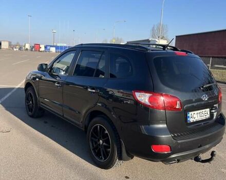 Черный Хендай Санта Фе, объемом двигателя 2.19 л и пробегом 240 тыс. км за 10500 $, фото 5 на Automoto.ua