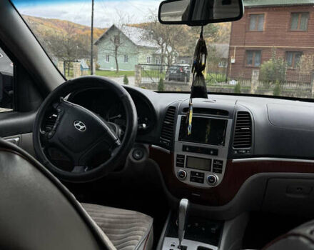 Черный Хендай Санта Фе, объемом двигателя 2.19 л и пробегом 174 тыс. км за 9500 $, фото 16 на Automoto.ua