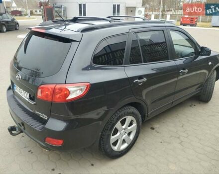 Черный Хендай Санта Фе, объемом двигателя 2.19 л и пробегом 303 тыс. км за 9000 $, фото 12 на Automoto.ua