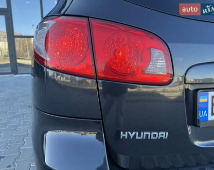 Черный Хендай Санта Фе, объемом двигателя 2.19 л и пробегом 222 тыс. км за 7999 $, фото 26 на Automoto.ua