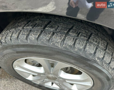 Черный Хендай Санта Фе, объемом двигателя 2.19 л и пробегом 303 тыс. км за 9999 $, фото 24 на Automoto.ua