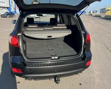 Черный Хендай Санта Фе, объемом двигателя 2.19 л и пробегом 240 тыс. км за 10500 $, фото 8 на Automoto.ua