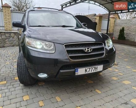 Черный Хендай Санта Фе, объемом двигателя 2.2 л и пробегом 296 тыс. км за 9799 $, фото 4 на Automoto.ua