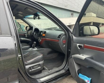 Черный Хендай Санта Фе, объемом двигателя 2.2 л и пробегом 250 тыс. км за 9200 $, фото 7 на Automoto.ua