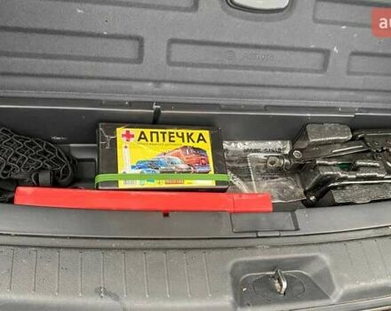 Черный Хендай Санта Фе, объемом двигателя 2.7 л и пробегом 307 тыс. км за 8900 $, фото 22 на Automoto.ua