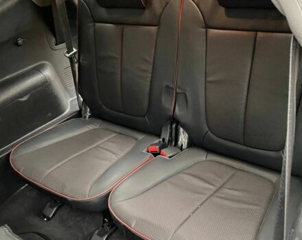 Черный Хендай Санта Фе, объемом двигателя 2.7 л и пробегом 307 тыс. км за 8900 $, фото 15 на Automoto.ua