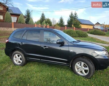 Черный Хендай Санта Фе, объемом двигателя 2.19 л и пробегом 181 тыс. км за 11000 $, фото 14 на Automoto.ua