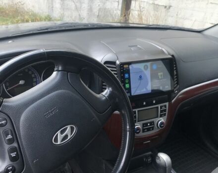 Черный Хендай Санта Фе, объемом двигателя 2.2 л и пробегом 317 тыс. км за 8900 $, фото 7 на Automoto.ua