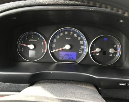 Черный Хендай Санта Фе, объемом двигателя 2.2 л и пробегом 317 тыс. км за 8900 $, фото 10 на Automoto.ua