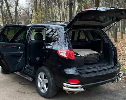 Черный Хендай Санта Фе, объемом двигателя 2.7 л и пробегом 307 тыс. км за 8900 $, фото 10 на Automoto.ua