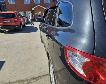 Черный Хендай Санта Фе, объемом двигателя 2.7 л и пробегом 238 тыс. км за 10000 $, фото 2 на Automoto.ua