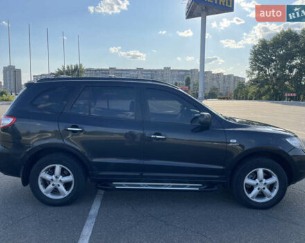 Черный Хендай Санта Фе, объемом двигателя 2.66 л и пробегом 327 тыс. км за 8200 $, фото 9 на Automoto.ua