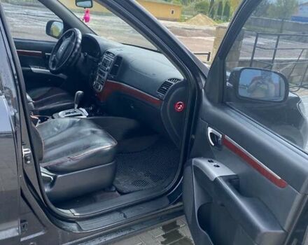 Черный Хендай Санта Фе, объемом двигателя 2.2 л и пробегом 245 тыс. км за 7700 $, фото 7 на Automoto.ua