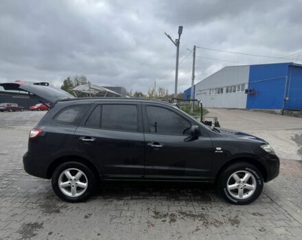 Черный Хендай Санта Фе, объемом двигателя 2.2 л и пробегом 271 тыс. км за 12500 $, фото 1 на Automoto.ua