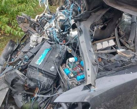 Черный Хендай Санта Фе, объемом двигателя 2.2 л и пробегом 280 тыс. км за 1800 $, фото 2 на Automoto.ua