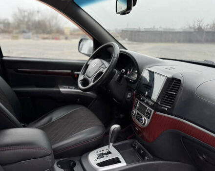 Чорний Хендай Санта Фе, об'ємом двигуна 2.7 л та пробігом 192 тис. км за 9300 $, фото 10 на Automoto.ua